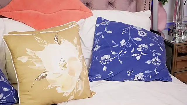 JenniferLovve online show from 1, 5, 2026