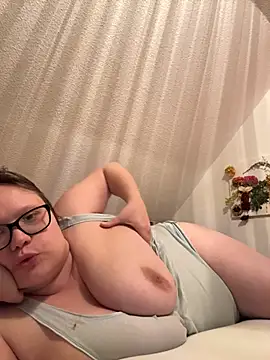 Snapshot of candyromance chatting on 13, 3, 2026 candyromance online show from 13, 3, 2026