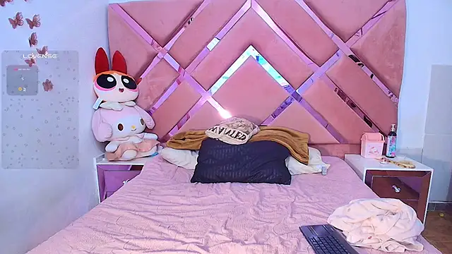 Snapshot of BrittanyBoa chatting on 5, 3, 2026 BrittanyBoa online show from 5, 3, 2026