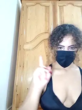 Snapshot of ghadiraa chatting on 2, 11, 2025 ghadiraa online show from 2, 11, 2025