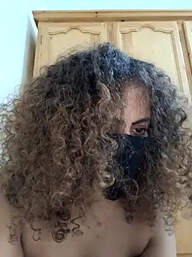 Snapshot of ghadiraa chatting on 23, 11, 2025 ghadiraa online show from 23, 11, 2025