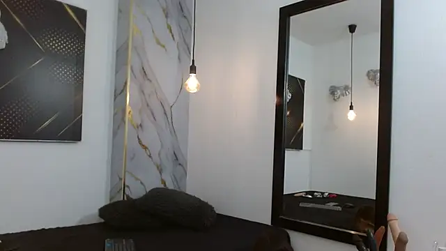 Snapshot of HannaHot_69 chatting on 7, 4, 2026 HannaHot 69 online show from 7, 4, 2026
