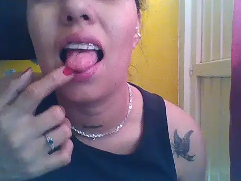 EmmaSplycer02 online show from 21, 4, 2026