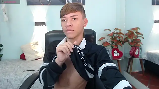 Snapshot of nathanclay chatting on 12, 9, 2025 nathanclay online show from 12, 9, 2025