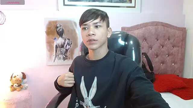 Snapshot of nathanclay chatting on 4, 10, 2025 nathanclay online show from 4, 10, 2025