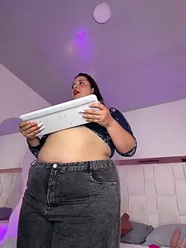 Snapshot of SamanthaDiamonds_ chatting on 19, 9, 2025 SamanthaDiamonds online show from 19, 9, 2025