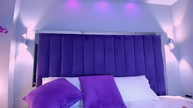 Snapshot of mia_everly chatting on 3, 3, 2026 mia everly online show from 3, 3, 2026