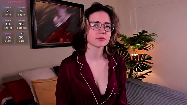 Sunny Teaze online show from 18, 2, 2026