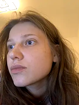 Snapshot of Leya_F chatting on 21, 9, 2025 Leya F online show from 21, 9, 2025