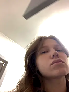 Snapshot of Leya_F chatting on 28, 9, 2025 Leya F online show from 28, 9, 2025