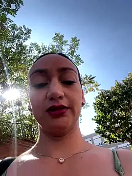 Snapshot of Ninabigtitied chatting on 16, 9, 2025 Ninabigtitied online show from 16, 9, 2025