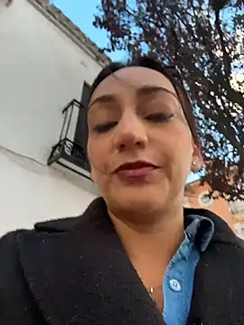 Snapshot of Ninabigtitied chatting on 21, 11, 2025 Ninabigtitied online show from 21, 11, 2025