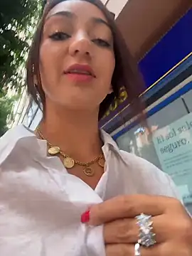 Snapshot of Ninabigtitied chatting on 14, 12, 2025 Ninabigtitied online show from 14, 12, 2025