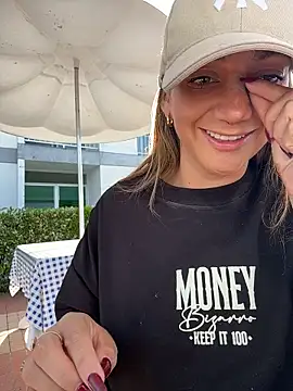 Snapshot of Ninabigtitied chatting on 12, 4, 2026 Ninabigtitied online show from 12, 4, 2026