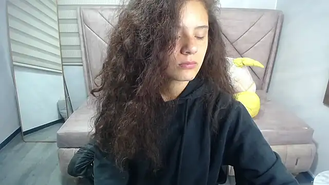 Velvet Moon V online show from 24, 9, 2025