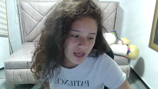 Velvet Moon V online show from 27, 10, 2025