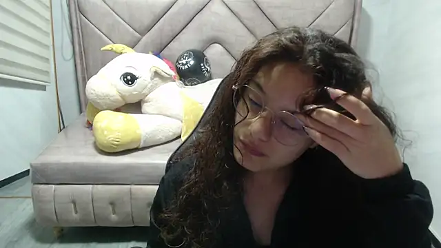 Velvet Moon V online show from 30, 10, 2025