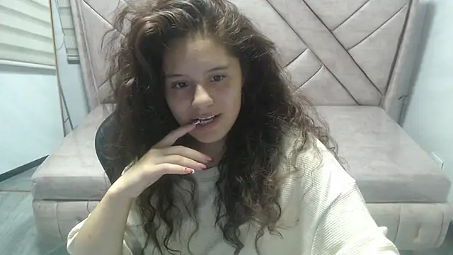 Velvet Moon V online show from 17, 3, 2026