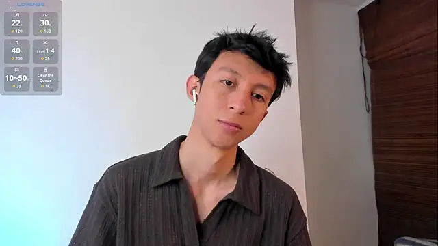 Snapshot of philip_twinkk chatting on 21, 10, 2025 philip twinkk online show from 21, 10, 2025