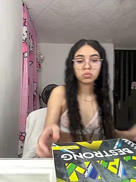 Snapshot of _Alix_7 chatting on 4, 11, 2025 Alix 7 online show from 4, 11, 2025