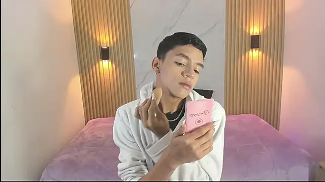 Snapshot of BILLY_JAMEES chatting on 4, 12, 2025 BILLY JAMEES online show from 4, 12, 2025