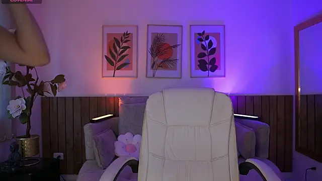 JadeSummerr online show from 2, 7, 2026