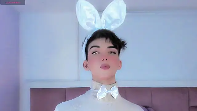 Baby FenixTS online show from 28, 10, 2025