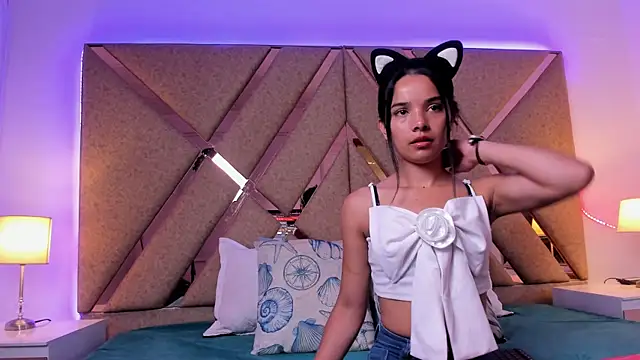 Snapshot of BelhaLawuo chatting on 22, 12, 2025 BelhaLawuo online show from 22, 12, 2025