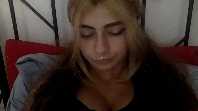 Snapshot of piccolaflo chatting on 21, 7, 2026 piccolaflo online show from 21, 7, 2026
