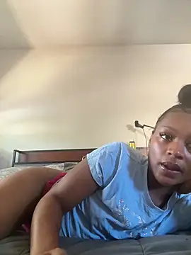 PrettyBabriexox online show from 4, 10, 2025