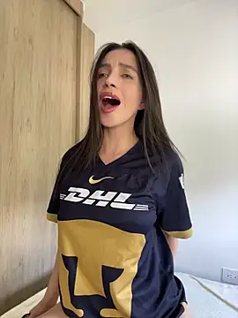 karinasantos  online show from 22, 6, 2026