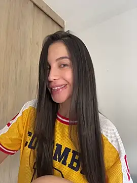 karinasantos  online show from 5, 7, 2026