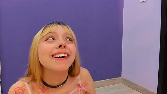 Snapshot of its_bibi chatting on 29, 10, 2025 its bibi online show from 29, 10, 2025