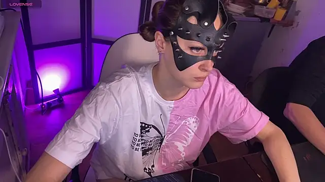 cutemilana sexwife online show from 9, 11, 2025