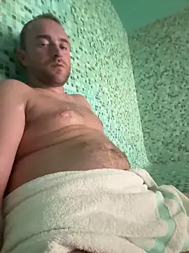 Snapshot of fcach2244 chatting on 18, 9, 2025 fcach2244 online show from 18, 9, 2025