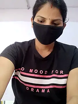 Snapshot of poojam93 chatting on 19, 11, 2025 poojam93 online show from 19, 11, 2025