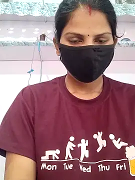 Snapshot of poojam93 chatting on 21, 11, 2025 poojam93 online show from 21, 11, 2025