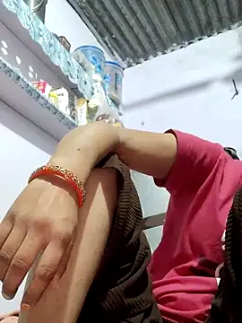 Snapshot of poojam93 chatting on 21, 11, 2025 poojam93 online show from 21, 11, 2025