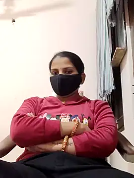 Snapshot of poojam93 chatting on 15, 12, 2025 poojam93 online show from 15, 12, 2025