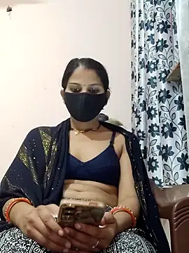 Snapshot of poojam93 chatting on 18, 12, 2025 poojam93 online show from 18, 12, 2025