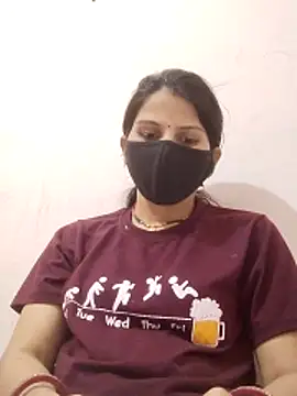 Snapshot of poojam93 chatting on 13, 2, 2026 poojam93 online show from 13, 2, 2026