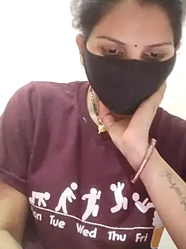 Snapshot of poojam93 chatting on 14, 2, 2026 poojam93 online show from 14, 2, 2026