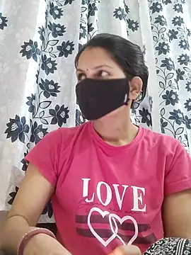 Snapshot of poojam93 chatting on 25, 2, 2026 poojam93 online show from 25, 2, 2026