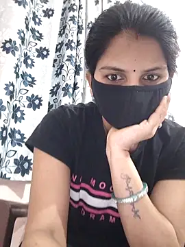 Snapshot of poojam93 chatting on 3, 4, 2026 poojam93 online show from 3, 4, 2026