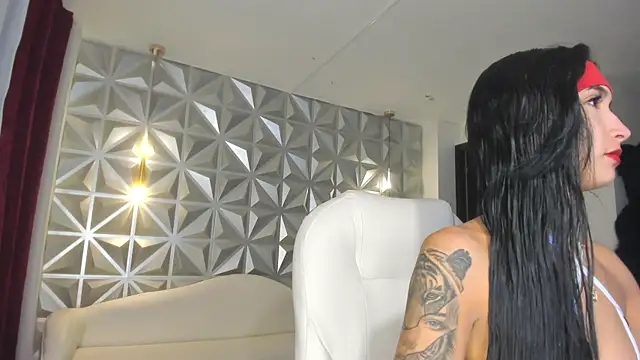 hellen tease online show from 22, 12, 2025