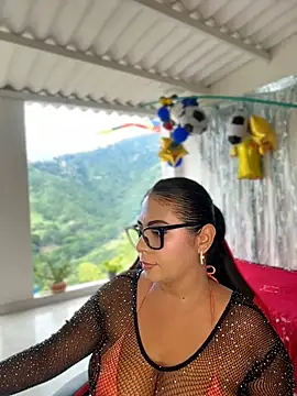 samanthahut1 online show from 25, 6, 2026