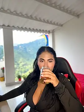 samanthahut1 online show from 15, 7, 2026