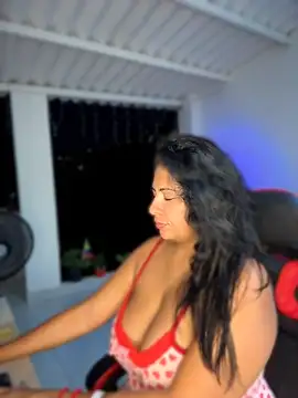 samanthahut1 online show from 1, 8, 2026
