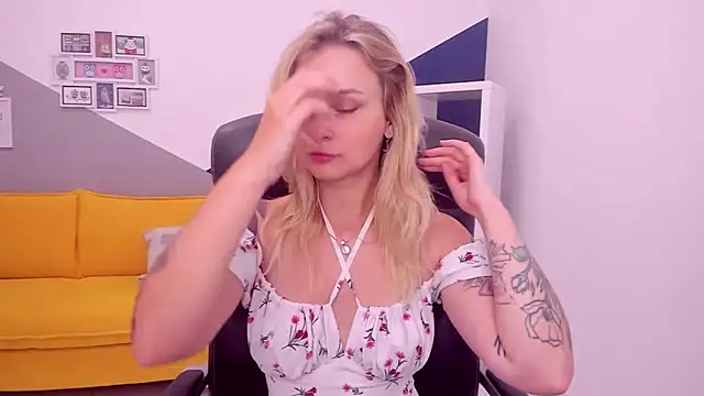 LilFleurish online show from 23, 6, 2026