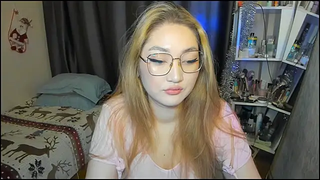 lyra x online show from 17, 12, 2025